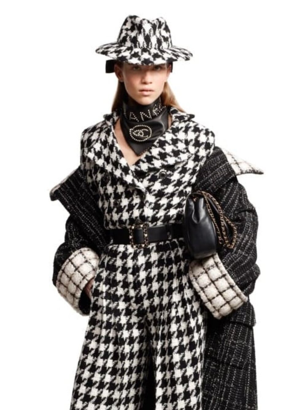 CHANEL 19K Fall-Winter 2019 Houndstooth Shimmer Tweed Jacket, FR 34, US 2